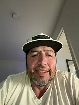 Snapshot of ezrah23 chatting on 26, 2, 2026 ezrah23 online show from 26, 2, 2026