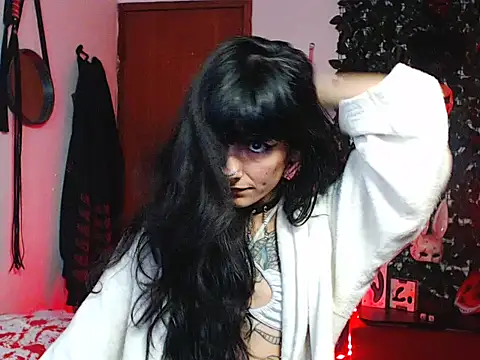 Snapshot of CarrieBurton chatting on 2, 11, 2025 CarrieBurton online show from 2, 11, 2025