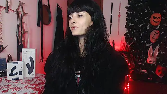 Snapshot of CarrieBurton chatting on 6, 11, 2025 CarrieBurton online show from 6, 11, 2025