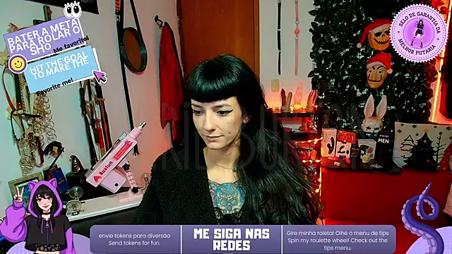 Snapshot of CarrieBurton chatting on 21, 11, 2025 CarrieBurton online show from 21, 11, 2025