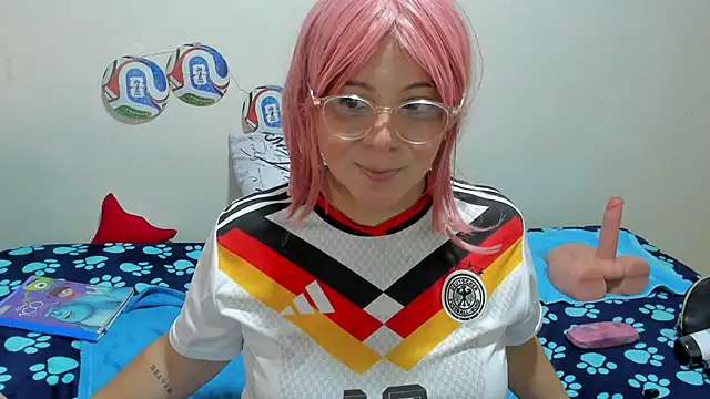 Jiah Park online show from 30, 6, 2026