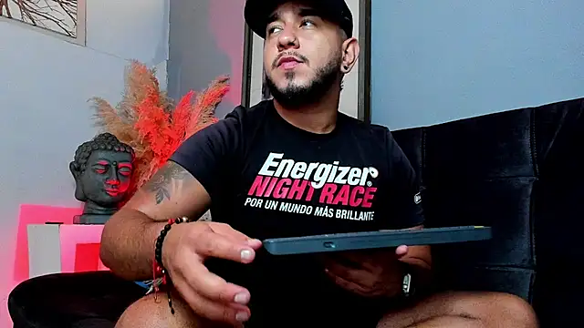 MarcusConnor online show from 12, 11, 2025