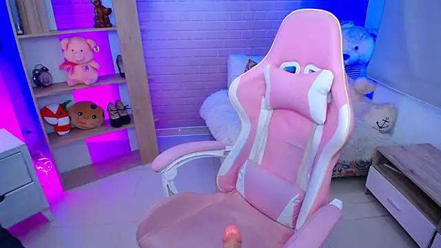 Snapshot of roseefancy19 chatting on 19, 1, 2026 roseefancy19 online show from 19, 1, 2026