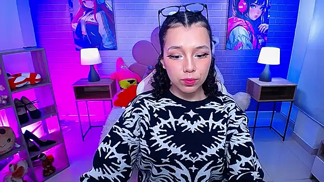 Snapshot of roseefancy19 chatting on 18, 2, 2026 roseefancy19 online show from 18, 2, 2026