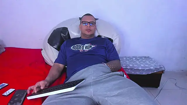 LucassFoster online show from 16, 12, 2025