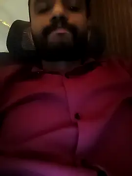 Advance01 online show from 6, 11, 2025