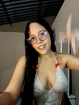 Sweett Ladie online show from 8, 11, 2025