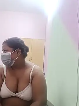 Snapshot of tamil_Nithya_J chatting on 11, 5, 2026 tamil Nithya J online show from 11, 5, 2026