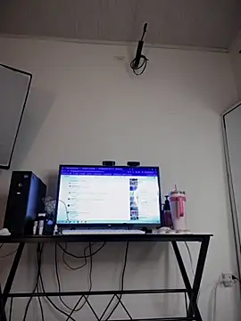 Snapshot of Natural_BIGASS_Nina chatting on 30, 11, 2025 Natural BIGASS Nina online show from 30, 11, 2025