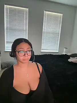 Snapshot of minha_baby chatting on 16, 11, 2025 minha baby online show from 16, 11, 2025