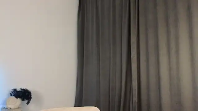 Snapshot of adele_armass chatting on 14, 11, 2025 adele armass online show from 14, 11, 2025