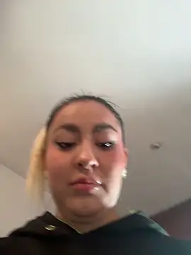 Elina Hills online show from 9, 4, 2026