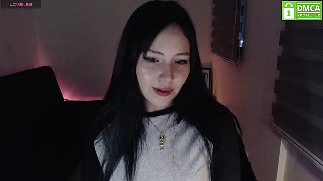 Snapshot of just_meko chatting on 29, 4, 2026 just meko online show from 29, 4, 2026