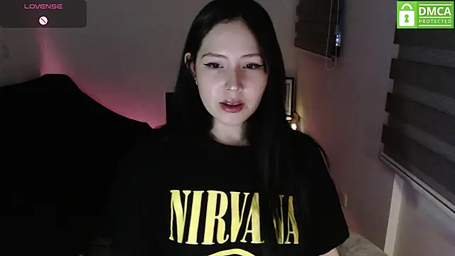 Snapshot of just_meko chatting on 8, 5, 2026 just meko online show from 8, 5, 2026