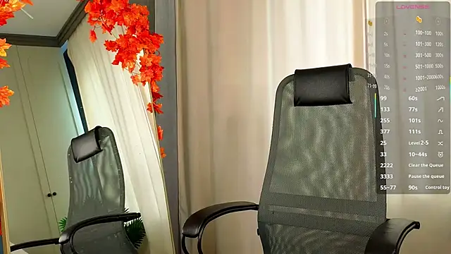 Snapshot of tinyanie chatting on 29, 11, 2025 tinyanie online show from 29, 11, 2025