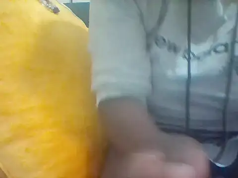 Snapshot of tyimi chatting on 31, 10, 2025 tyimi online show from 31, 10, 2025