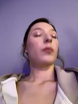 Snapshot of LilluKatten chatting on 18, 5, 2026 LilluKatten online show from 18, 5, 2026