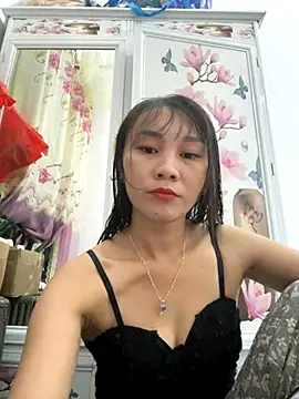 Snapshot of Amino-Suca chatting on 2, 11, 2025 Amino-Suca online show from 2, 11, 2025