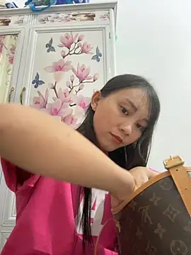 Snapshot of Amino-Suca chatting on 7, 11, 2025 Amino-Suca online show from 7, 11, 2025