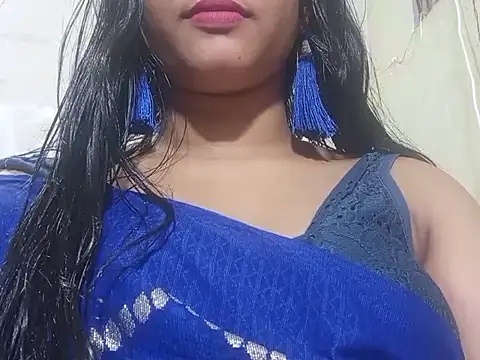 Snapshot of Nancy_queen001 chatting on 13, 11, 2025 Nancy queen001 online show from 13, 11, 2025