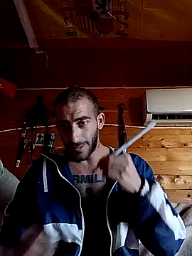 Snapshot of Alicantino69 chatting on 19, 11, 2025 Alicantino69 online show from 19, 11, 2025