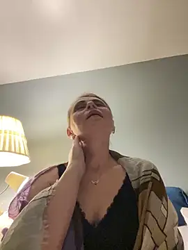 ToriLove777 online show from 6, 11, 2025