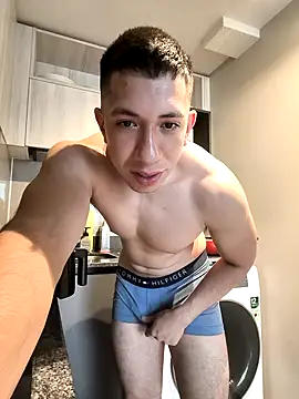 Snapshot of Alejandroelrey chatting on 31, 10, 2025 Alejandroelrey online show from 31, 10, 2025