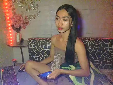 Snapshot of queensilver chatting on 3, 12, 2025 queensilver online show from 3, 12, 2025