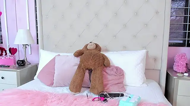 scarlett leblanc  online show from 10, 3, 2026