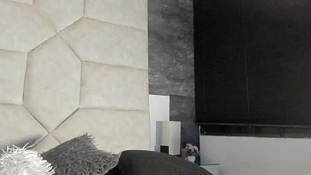 Liia Leens online show from 15, 2, 2026