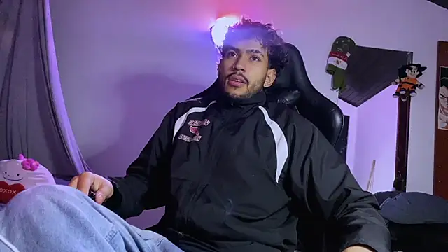 Snapshot of 3v1l chatting on 29, 11, 2025 3v1l online show from 29, 11, 2025