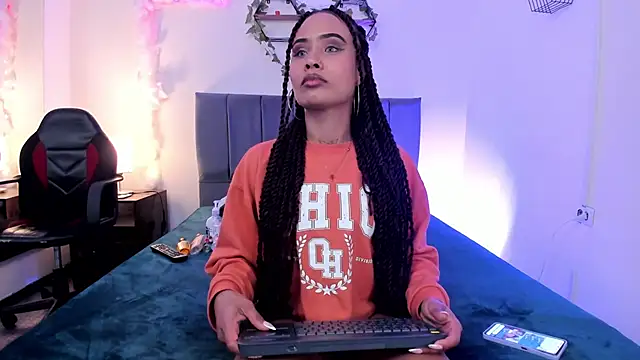 Lucerop  online show from 10, 4, 2026