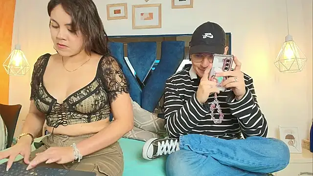 Zoe And Dylan  online show from 24, 2, 2026