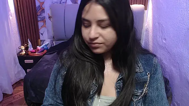 Snapshot of lehia_285 chatting on 2, 12, 2025 lehia 285 online show from 2, 12, 2025