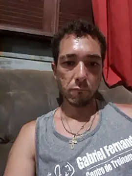 Guilherme30oliv online show from 14, 1, 2026