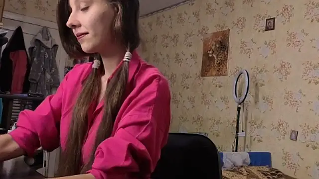 LahomaSassano online show from 5, 11, 2025