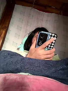 Snapshot of daaqnn chatting on 8, 1, 2026 daaqnn online show from 8, 1, 2026