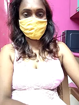 Snapshot of Queen-dhivya chatting on 17, 4, 2026 Queen-dhivya online show from 17, 4, 2026