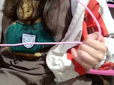 LunoChucki online show from 4, 3, 2026