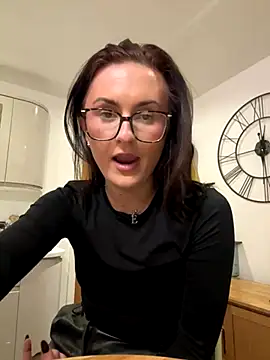 EmLovesxx online show from 21, 11, 2025