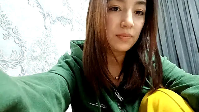 Snapshot of Sofiagreetings chatting on 5, 11, 2025 Sofiagreetings online show from 5, 11, 2025