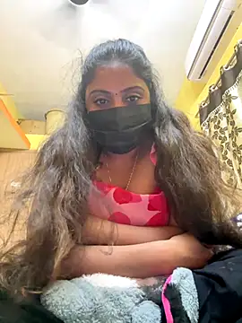 Snapshot of Tamil_Hot_Varshu chatting on 15, 12, 2025 Tamil Hot Varshu online show from 15, 12, 2025