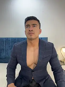 Snapshot of Chris_Clarck chatting on 14, 11, 2025 Chris Clarck online show from 14, 11, 2025