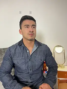 Snapshot of Chris_Clarck chatting on 16, 11, 2025 Chris Clarck online show from 16, 11, 2025