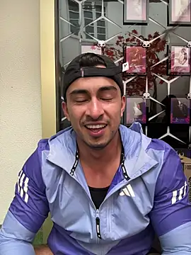 Snapshot of Chris_Clarck chatting on 22, 11, 2025 Chris Clarck online show from 22, 11, 2025