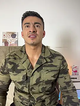 Snapshot of Chris_Clarck chatting on 26, 11, 2025 Chris Clarck online show from 26, 11, 2025