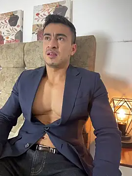 Snapshot of Chris_Clarck chatting on 28, 11, 2025 Chris Clarck online show from 28, 11, 2025