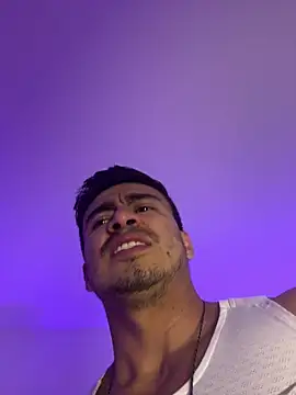 Chris Clarck online show from 5, 4, 2026