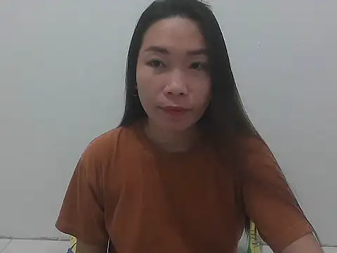 Snapshot of Wild_hot_Lyn chatting on 8, 11, 2025 Wild hot Lyn online show from 8, 11, 2025