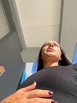 Brunettecollins05 online show from 16, 3, 2026